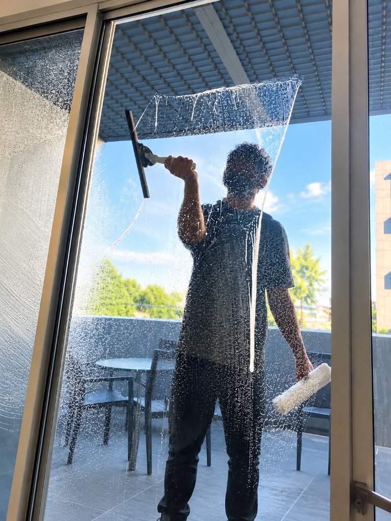 Window Cleaning - Sparkle Cleaning Solutions