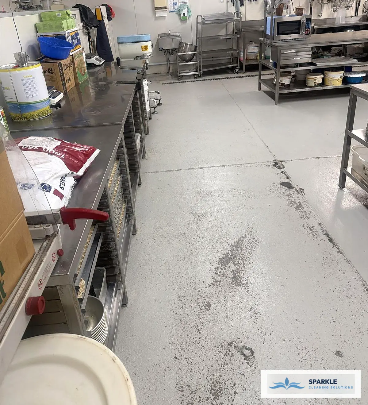 Commercial kitchen floor degreasing